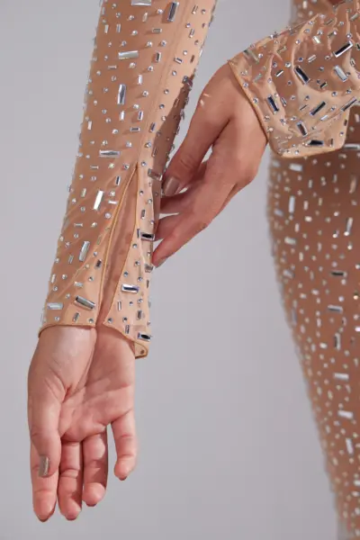 NUDE OBSESSION